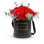 الورود باللون الأسود